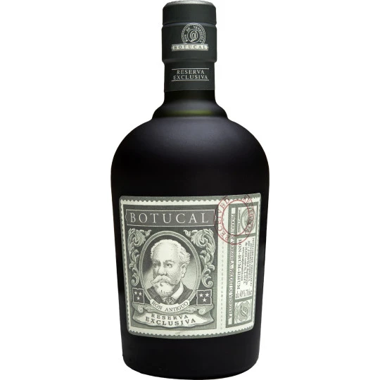 Rum Reserva Exclusiva 0,7L 3 Rum Reserva Exclusiva 0,7L